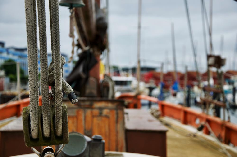 Правила по охране труда в морских и речных портах